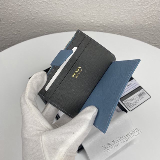 prada卡包 普拉達專櫃最新爆款 Saffiano皮革卡片夾 1MC038 prada爆款女士卡包  pyd2143